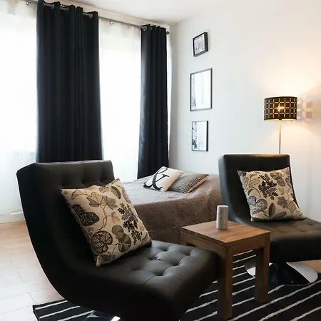 Black Loft Ramblas Centre Apartment