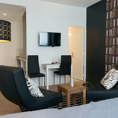 Apartment Black Loft Ramblas Centre